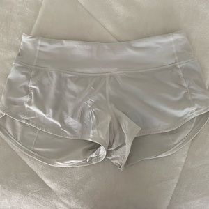White lululemon shorts